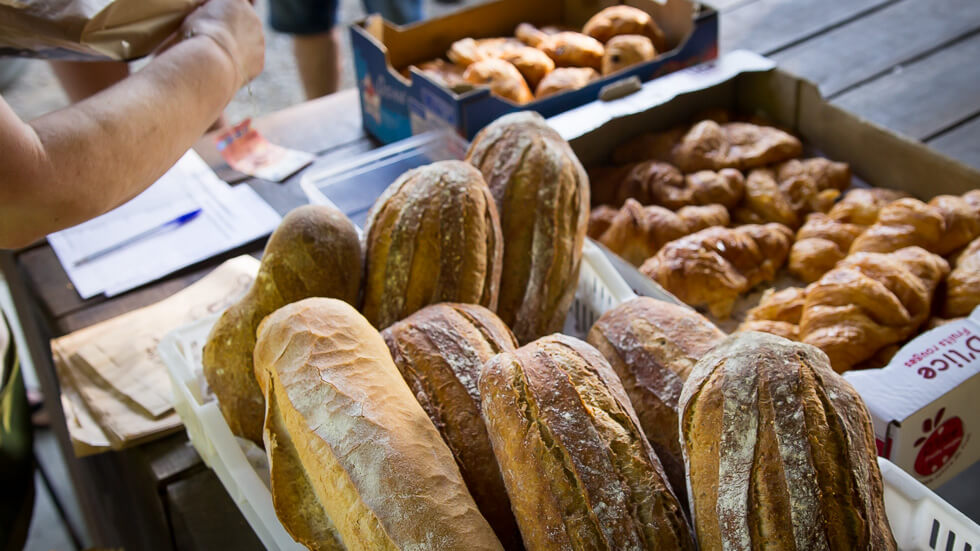 bakker op de camping brood